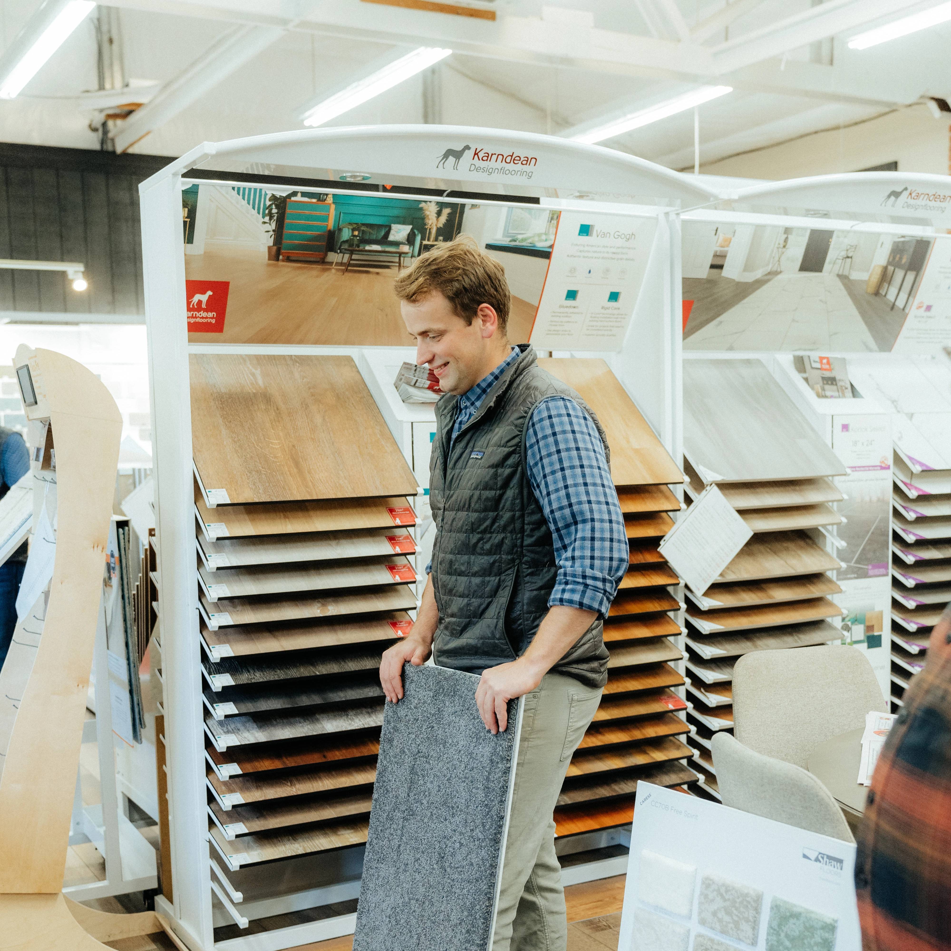 Bjorn demonstrating his carpet suggestion